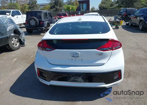 2019 Hyundai Ioniq Hybrid Blue z USA, uszkodzony, nr VIN KMHC65LC2KU139391
